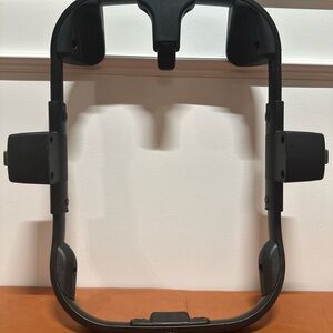 Nuna pipa Car Seat Adapter for UPPABaby Vista and Cruz